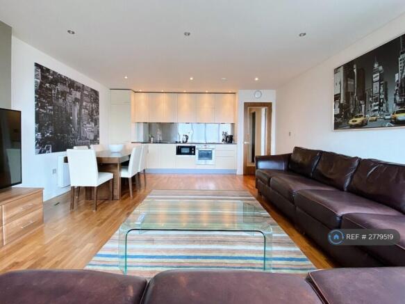 Lounge / Kitchen