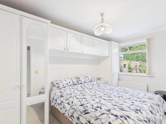 2 bed Bungalow for sale Image 10