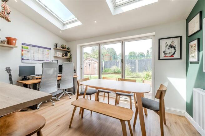 3 bed Semi-Detached for sale Image 4