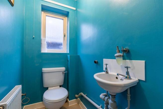 Downstairs WC.jpg