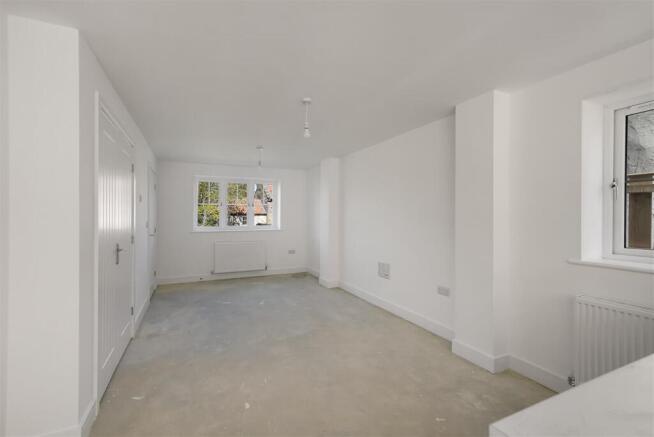 3 bed Semi-Detached for sale Image 7