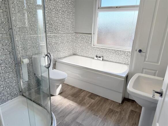 3 bed Semi-Detached for sale Image 11