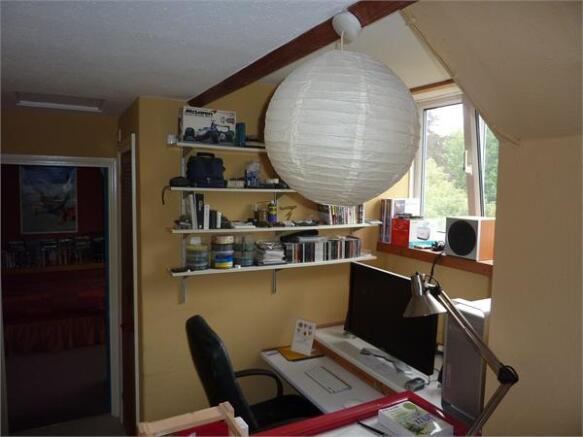 Photo 11