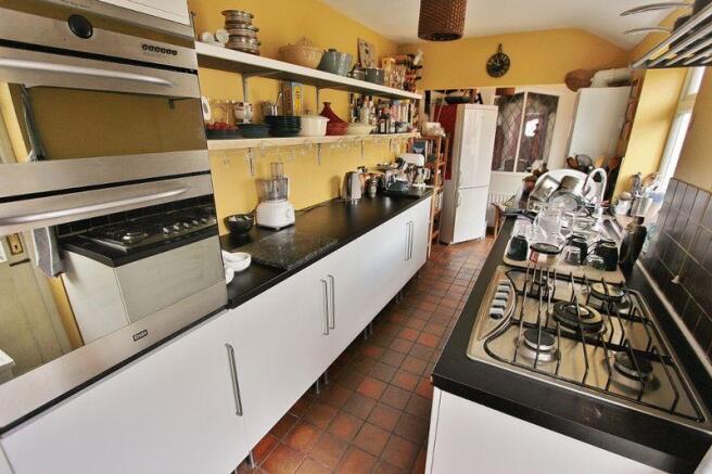 Kitchen (2)