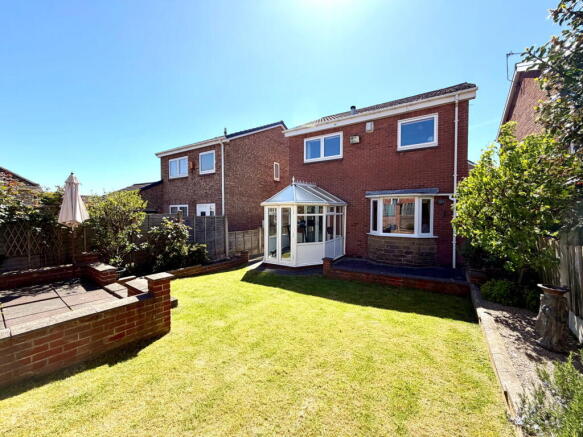 4 bed Detached for sale Image 4
