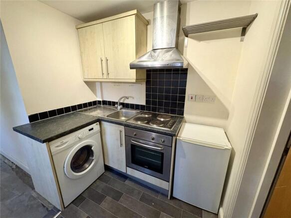 1 bed Flat for sale Image 4