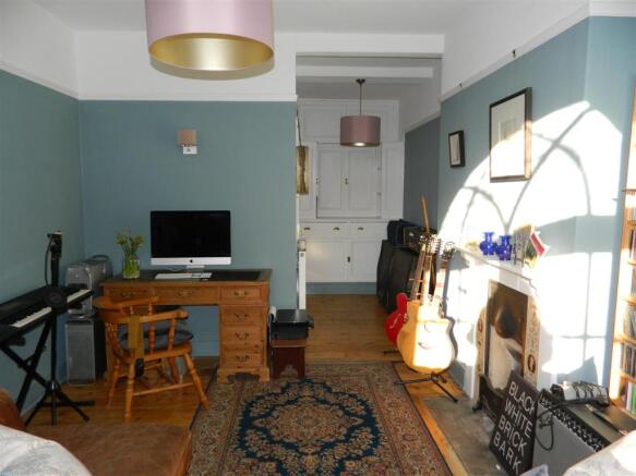 Photo 9