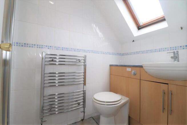EN SUITE