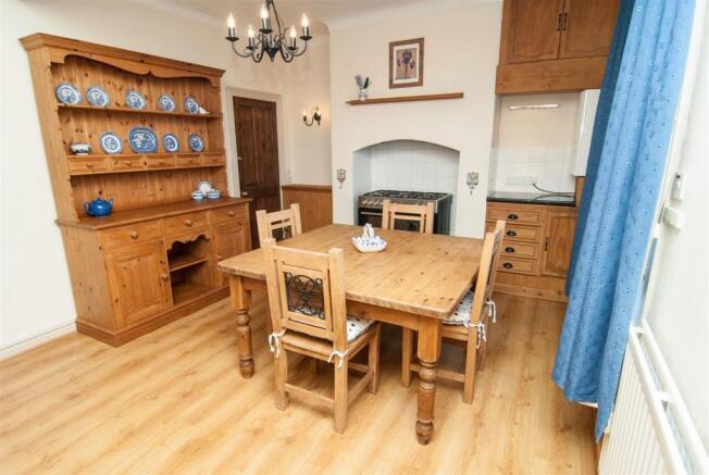DINING KITCHEN
