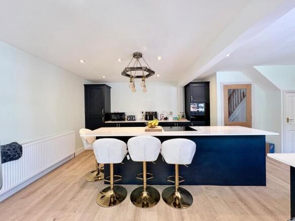 3 bed Detached for sale Image 5