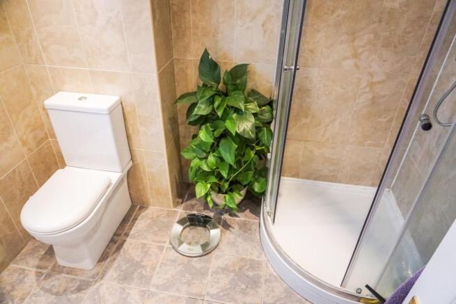 Master En-suite