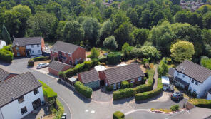 8, Merganser Way, Kidderminster DY10 4EQ