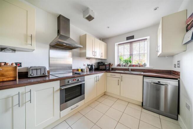 Kitchen..jpg