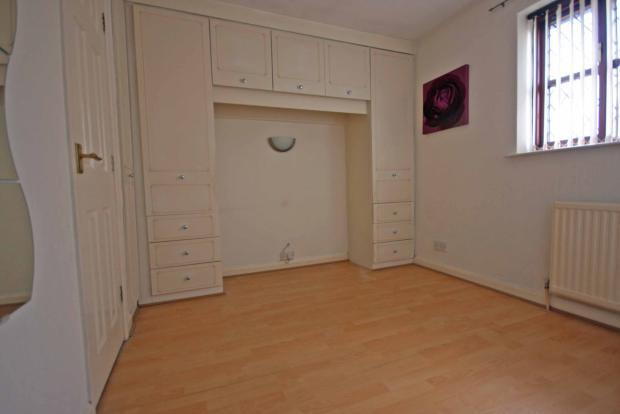 2 bed Semi-Detached to rent Image 5
