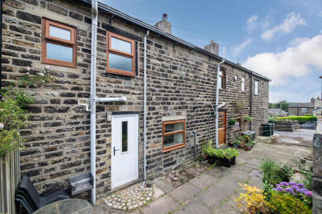 2 bed Terraced for sale Image 5