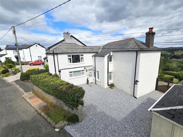 Front Elevation & Drive.jpg