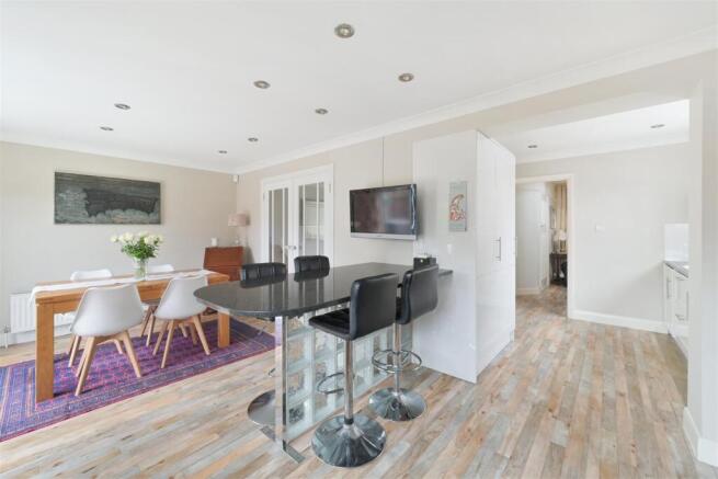 ROUNDWOOD WAY, 12 (17).jpg