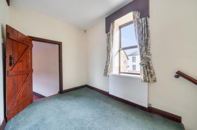 3 bed Semi-Detached for sale Image 12