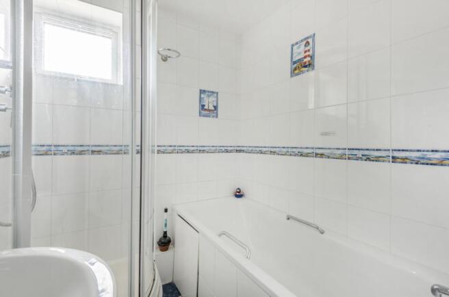 Bath/Shower Room