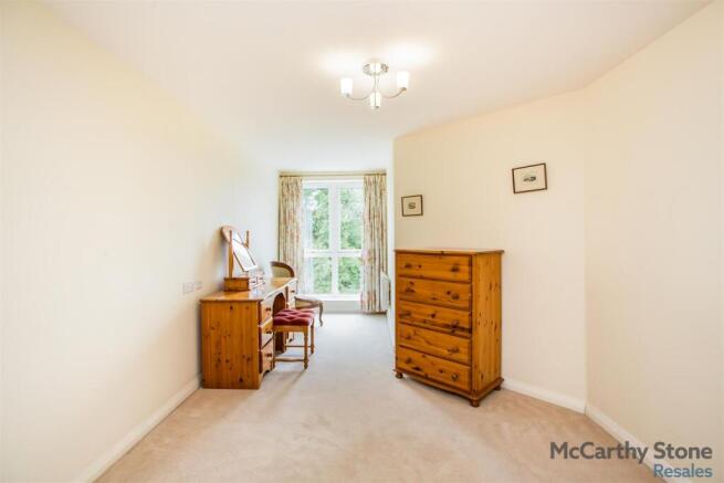 1 bed Apartment for sale Image 8