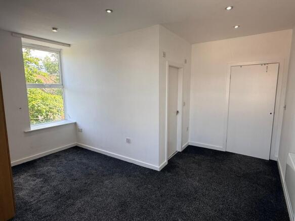 1 bed Flat to rent Image 10
