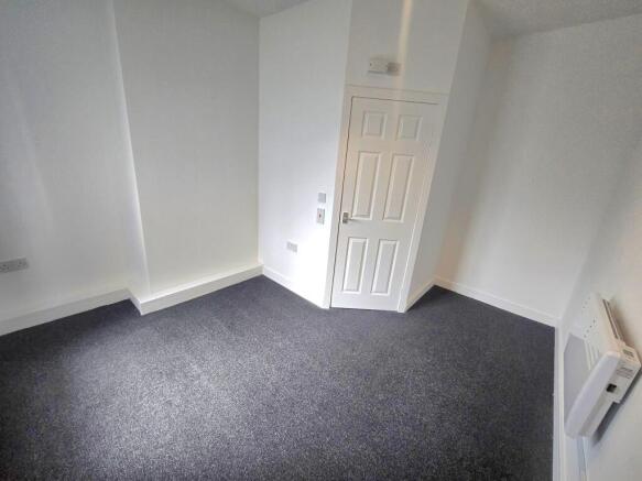 1 bed Flat to rent Image 5