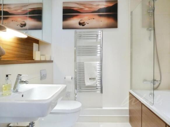 marina bathroom