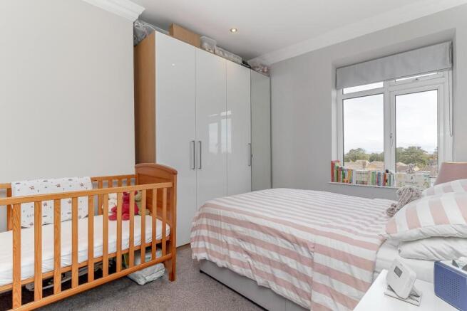 3 bed Duplex for sale Image 12