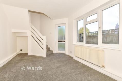 Molland Close, Ash, Canterbury, Kent