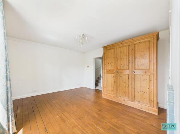 3 bed Town House to rent Image 10