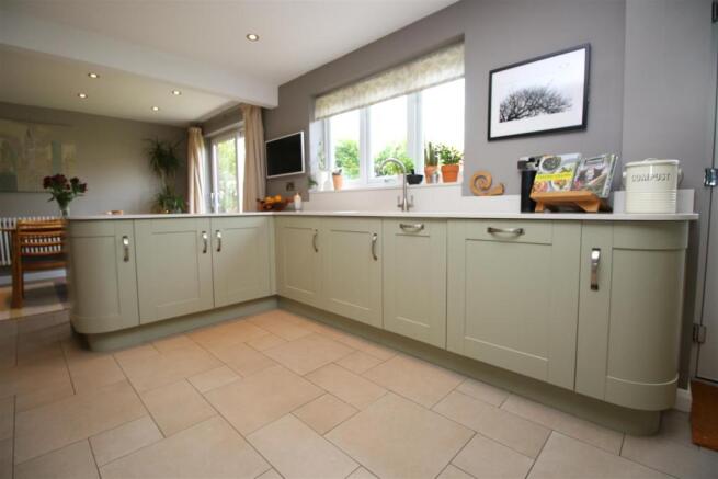 Open Plan Dining Kitchen