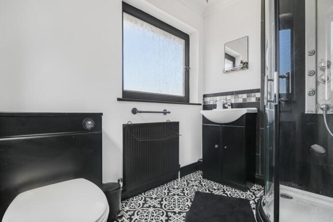 3 bed Semi-Detached for sale Image 9