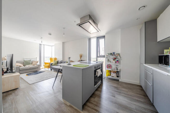 4-68233cba99282-1...