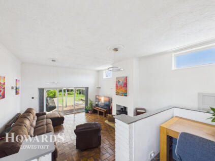 Beccles Road, Carlton Colville