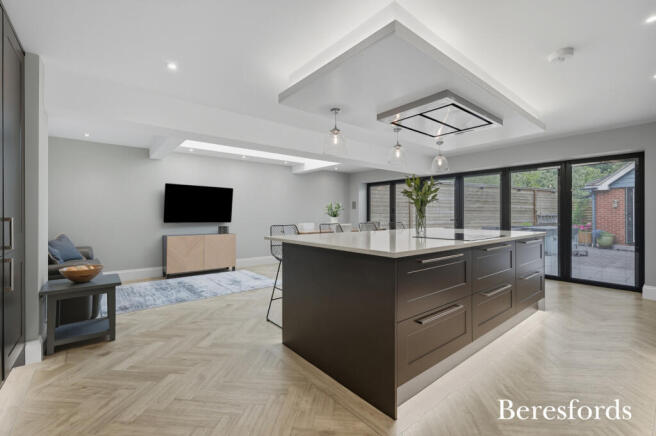 Warwick Place, Brentwood, CM14 photo 4