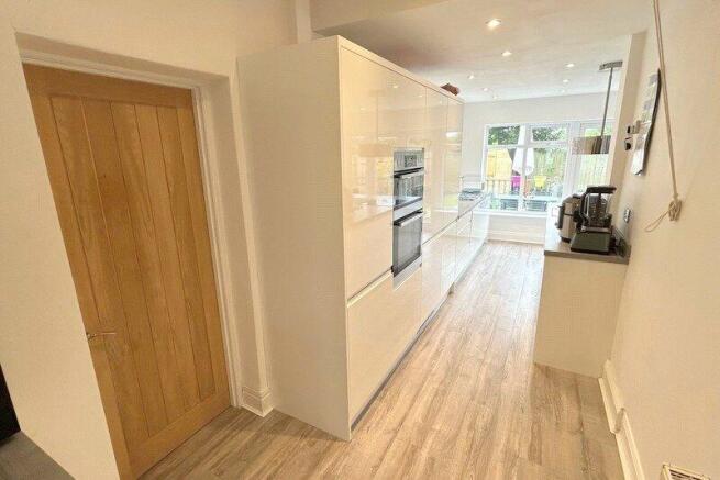 Kitchen (2)