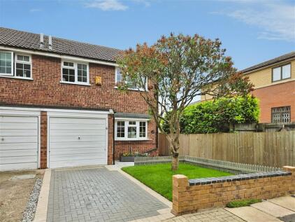 Ebury Road, Carrington, Nottingham, NG5 1BB