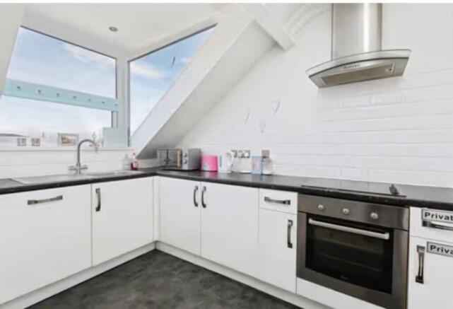 1 bed Flat for sale Image 6