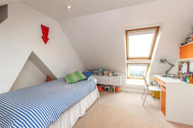 17 Hereward Way30.jpg