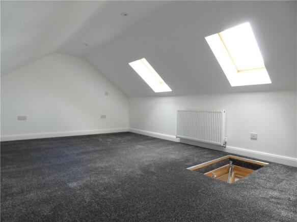 3 bed House to rent Image 10