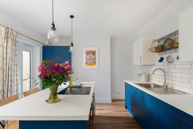 0A4SBR - Kitchen Diner H.jpg