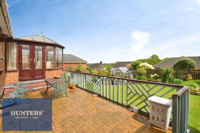 REAR GARDEN 01.jpg