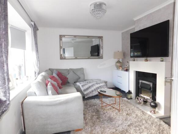 lounge 1