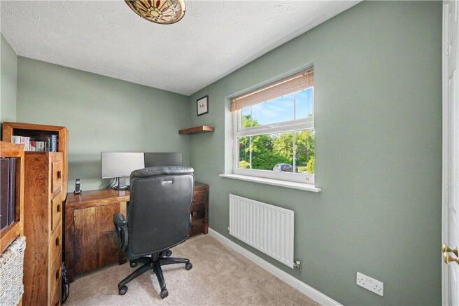 4 bed Detached for sale Image 12