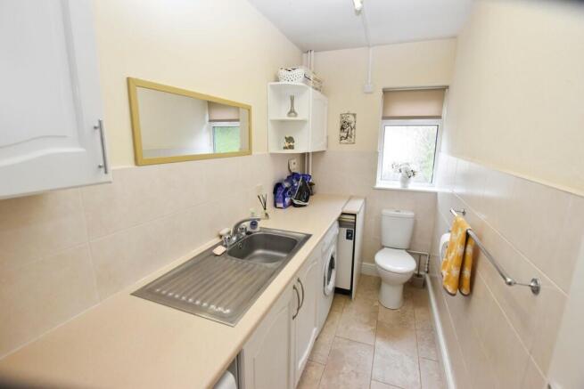 Utility/GF WC/Clo...
