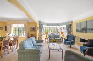 7, Selwyn House, Manor Fields, London SW15 3LR