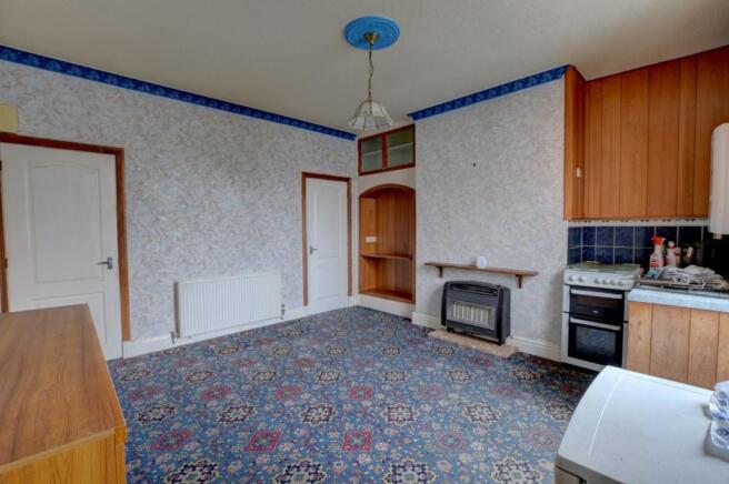 Kitchen 2.jpg
