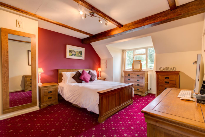 Bedroom2.PNG