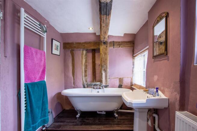 Bathroom.jpg