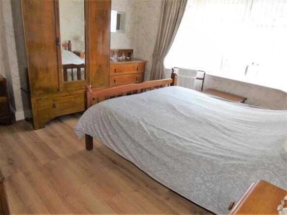 Bed2.JPG